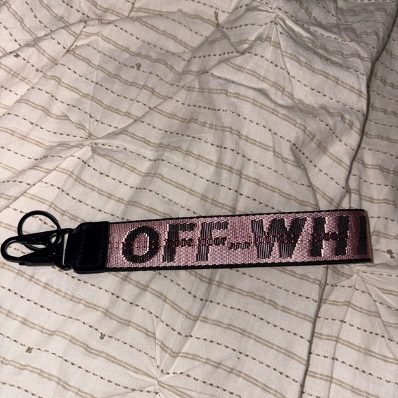 Off-White keychain - Picture 1 of 2